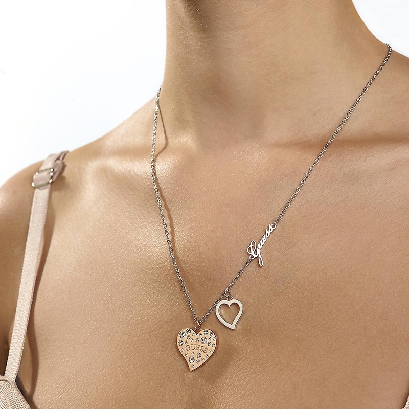 Collier Guess Heart warming argenté et doré rose UBN78067