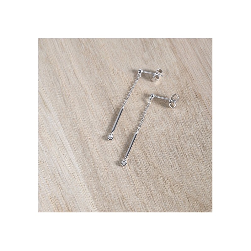 Boucles d’oreilles pendantes « Essensielle » argent 925/000 rhodié et diamant de la marque La Garçonne