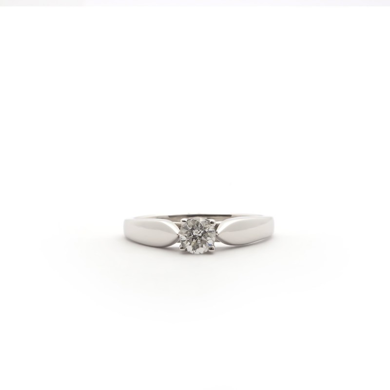 Solitaire Carador diamant 0,40 cts serti griffe,or blanc 375/000