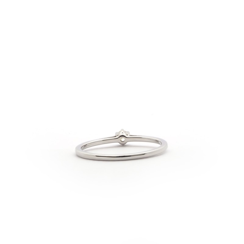 Bague solitaire Carador or blanc 375/000 et diamant 0.1 cts