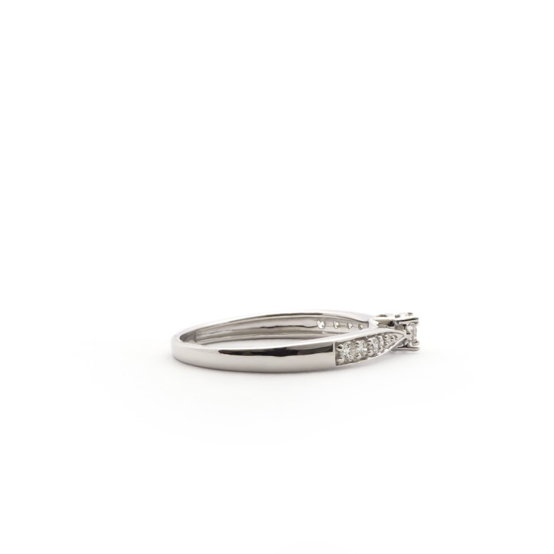 Solitaire accompagné Carador en Or Blanc 375/000 et Diamant