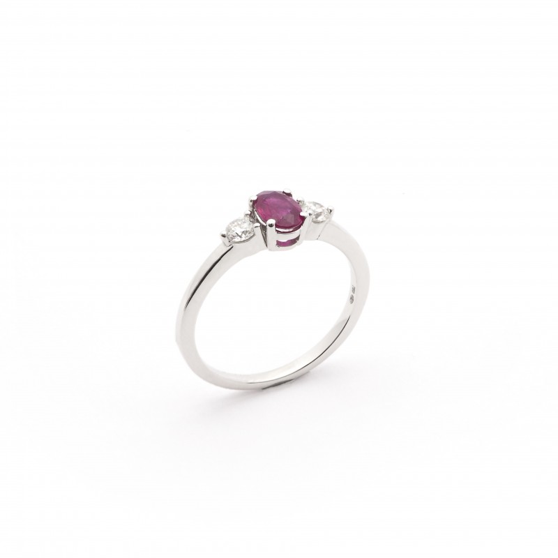 Bague joaillerie Carador en or blanc 750/000, rubis et diamants