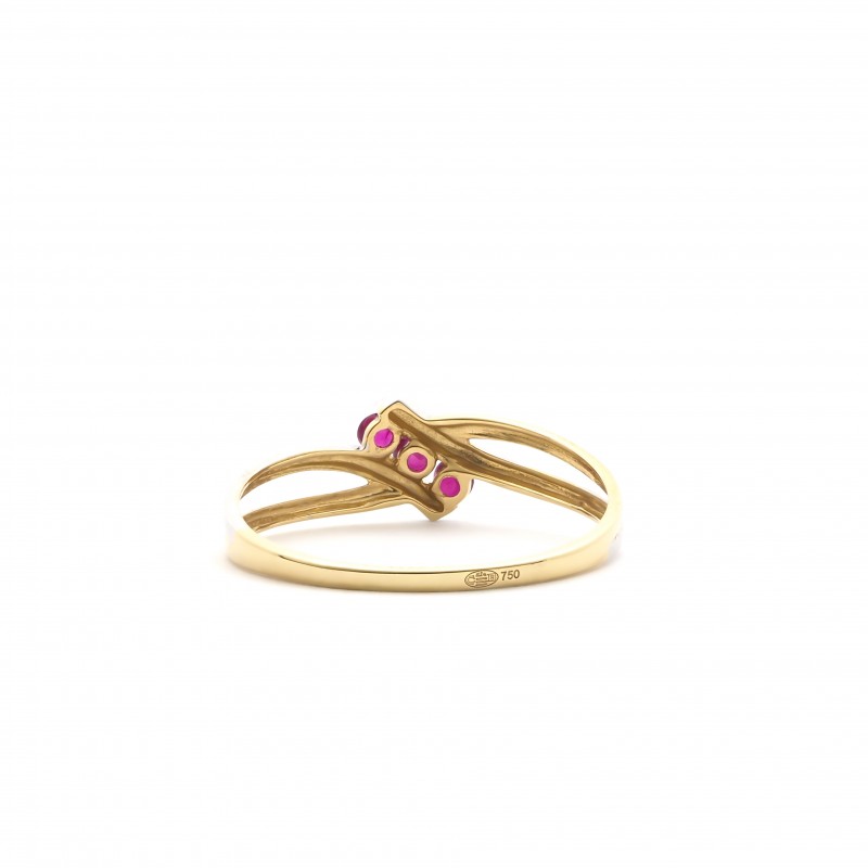Bague en or 750/000 et rubis