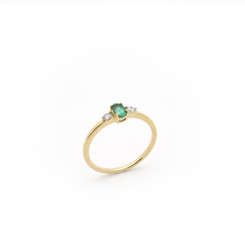 Bague Carador inspiration joaillerie  en or jaune 750/000, diamants et émeraude ovale