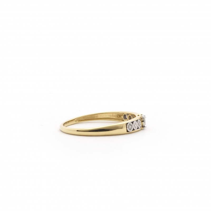 Bague Carador style solitaire accompagné en or jaune 750/000 et diamants