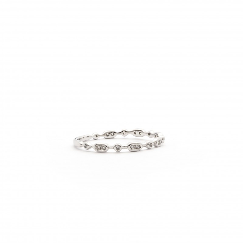 Bague type alliance fantaisie Carador en or blanc 750/000 et diamants