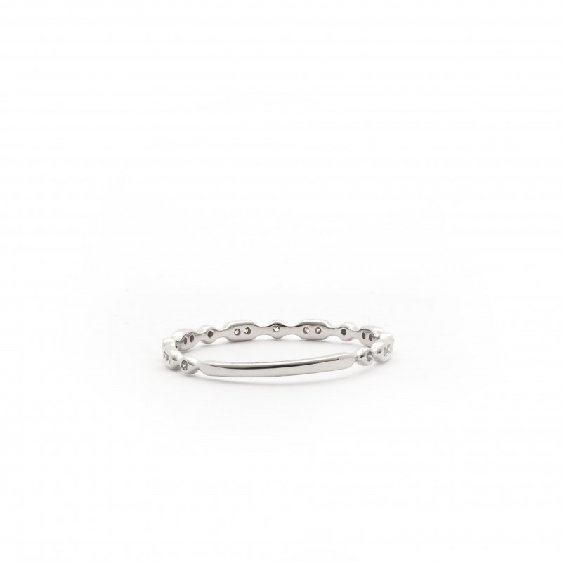 Bague type alliance fantaisie Carador en or blanc 750/000 et diamants