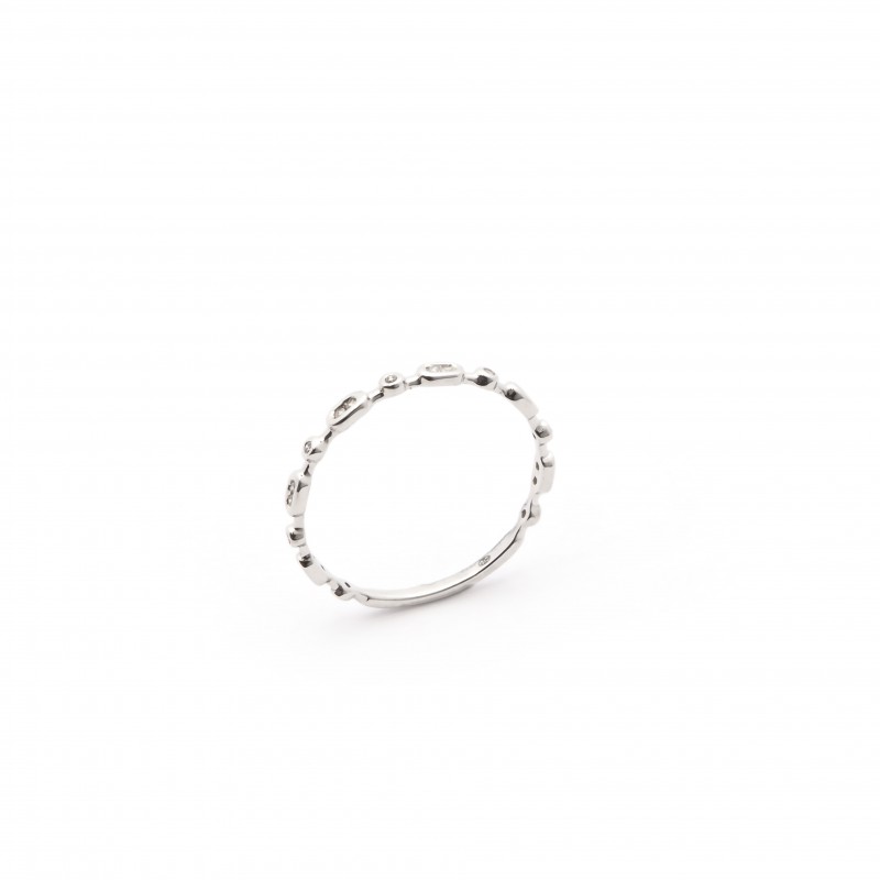Bague type alliance fantaisie Carador en or blanc 750/000 et diamants