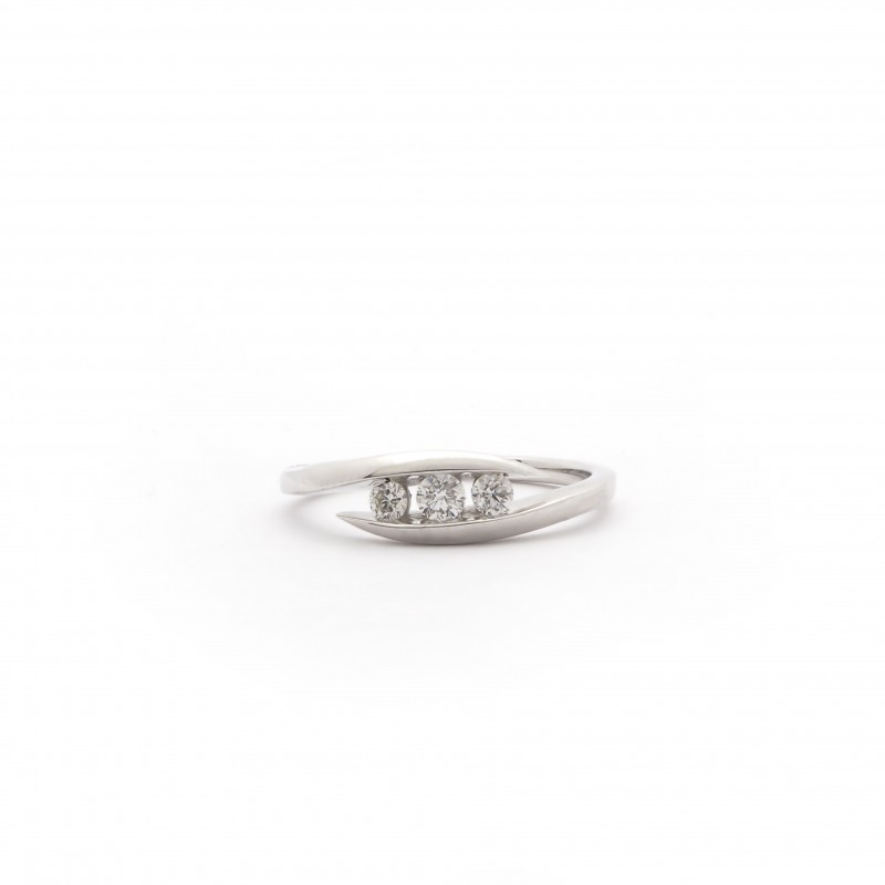 Bague Trilogie Carador en or blanc 750/000 et diamant