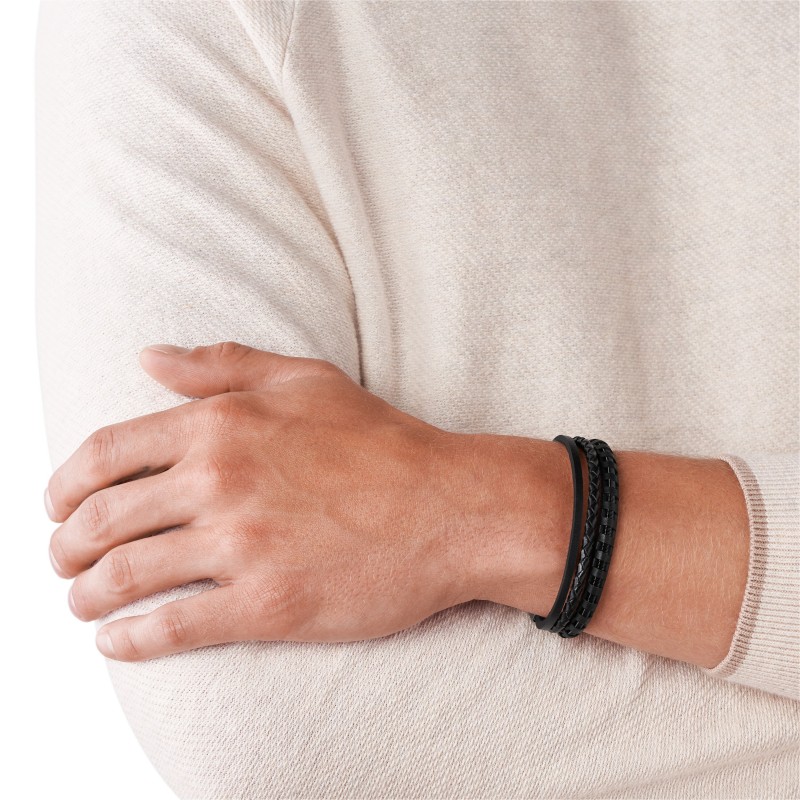 Bracelet Fossil multi-rangs en cuir tressé noir