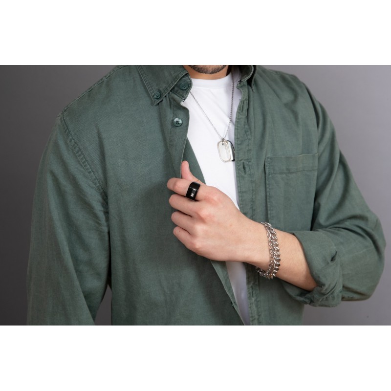 Bague  Homme Phebus en acier noir avec  diamant type chevalière