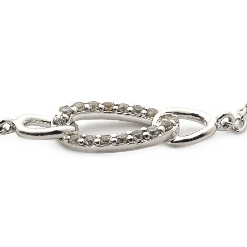 Bracelet en argent aux formes allongées et entrelacées et oxydes de zircunium