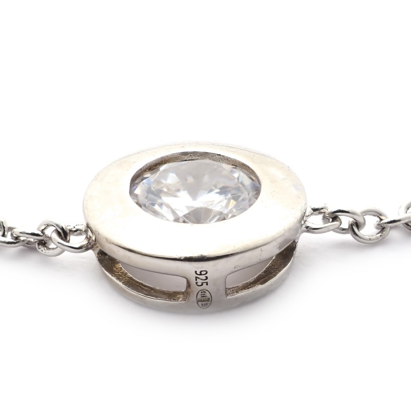 Bracelet en argent motif rond serti d'un oxyde de zircunium