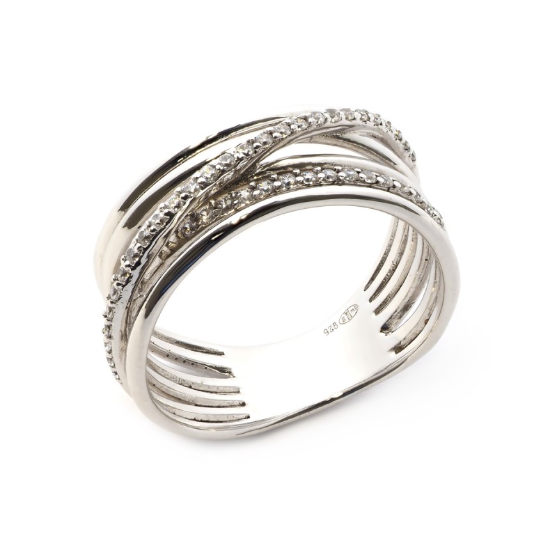 Bague multi anneaux et oxydes de zirconium