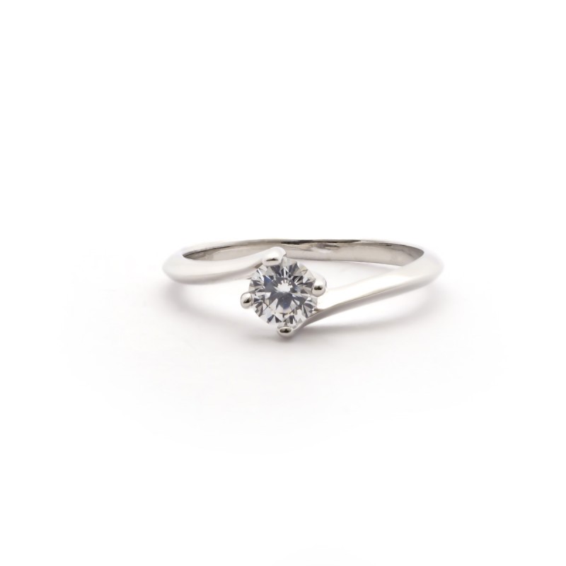 Bague carador femme solitaire oxyde de zirconium