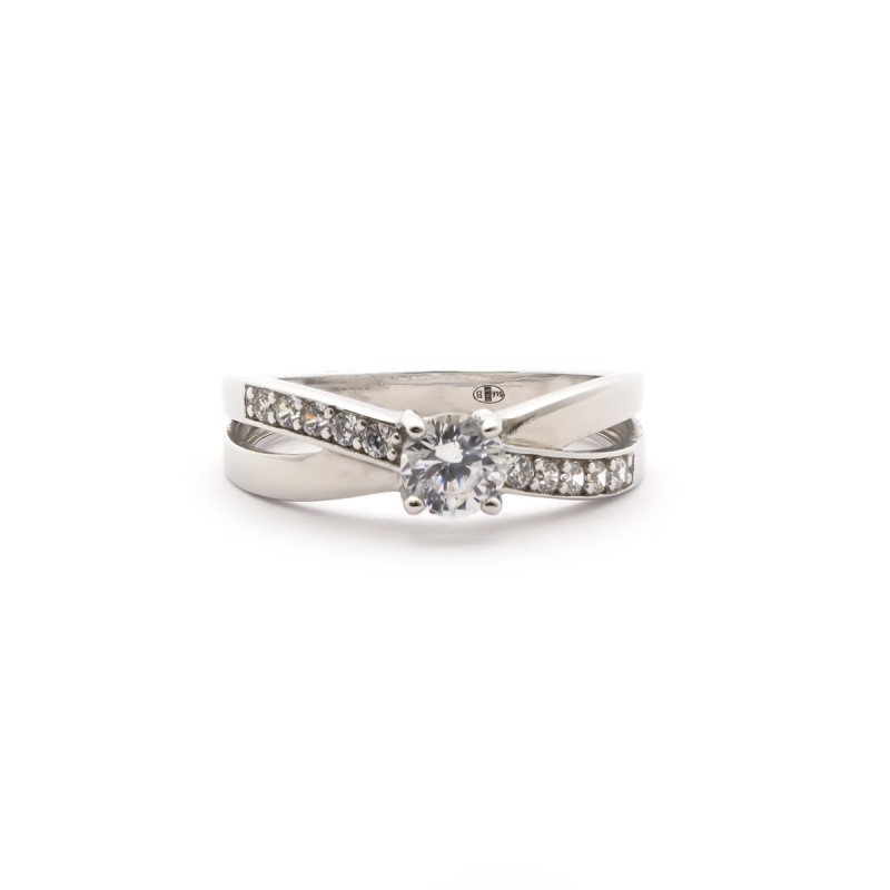 Bague carador femme solitaire oxyde de zirconium accompagné