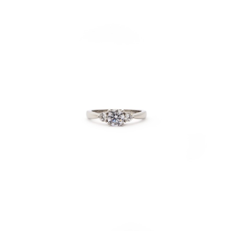 Bague solitaire accompagné femme carador en argent avec oxydes de zirconium