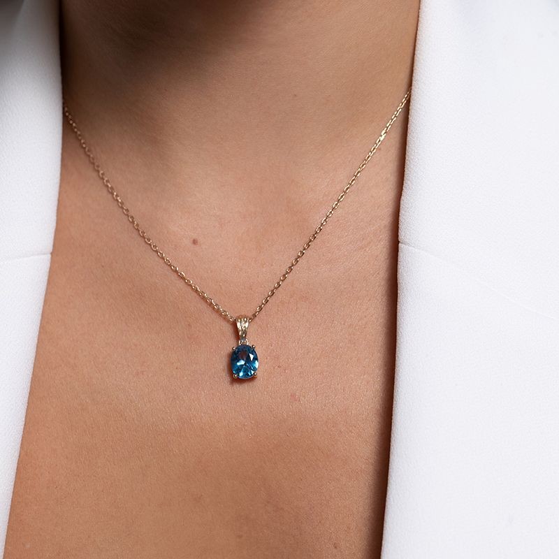 COLLIER FEMME GRIFFE ROUGE ELISABETH PLAQUE OR ET OXYDE BLEU