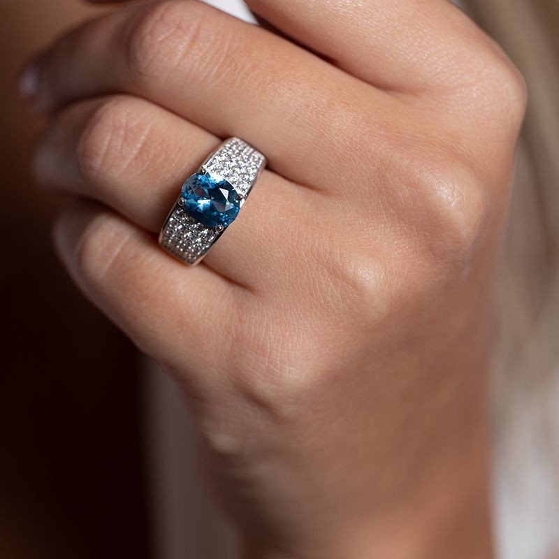 BAGUE FEMME GRIFFE ROUGE ELISABETH ARGENT 925/1000 ET OXYDE BLEU