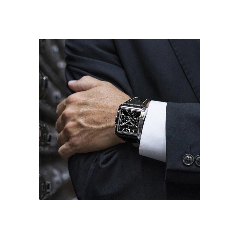 Montre Festina Homme Bracelet en cuir noir Cadran carré noir Chronographe