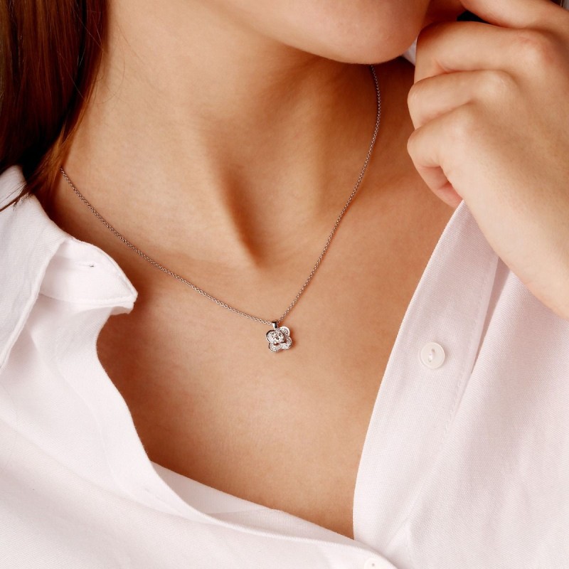 COLLIER FEMME MAUBOUSSIN "CHANCE OF LOVE N 2" EN OR BLANC 750/000 ET DIAMANTS