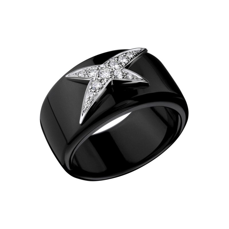 BAGUE FEMME MAUBOUSSIN "ETOILE DU DEMON" EN CERAMIQUE NOIRE  OR BLANC 750/000 ET DIAMANTS