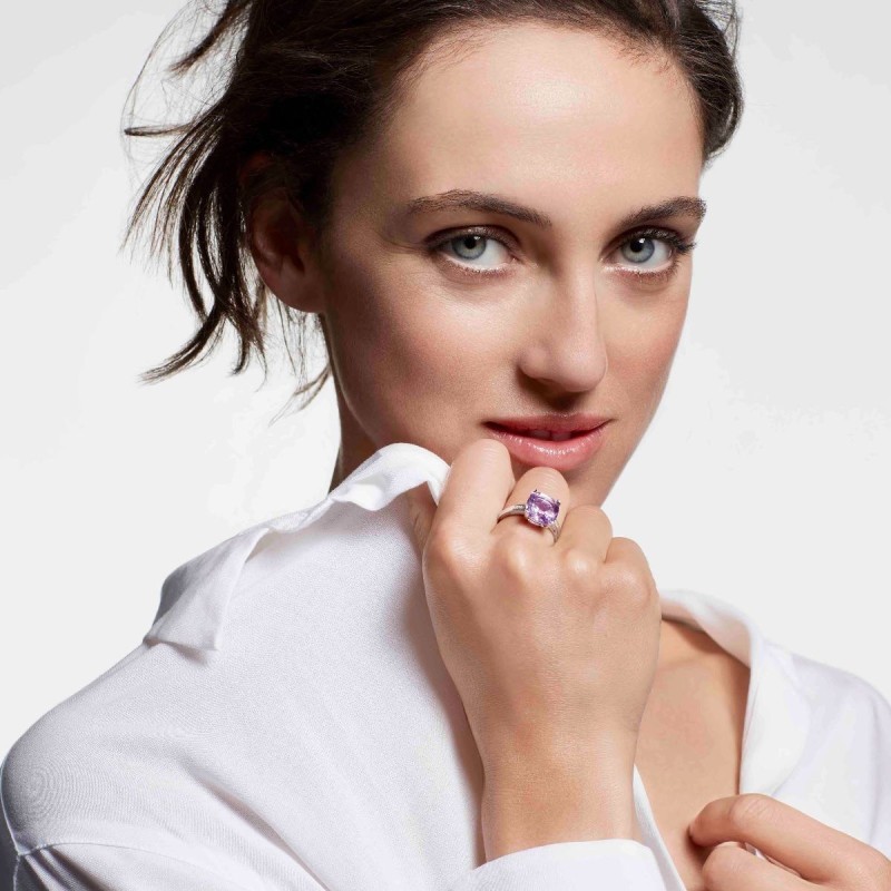 BAGUE FEMME MAUBOUSSIN "PETIT VISAGE D'AMOUR" EN OR BLANC 750/000 AMETHYSTE ET DIAMANTS