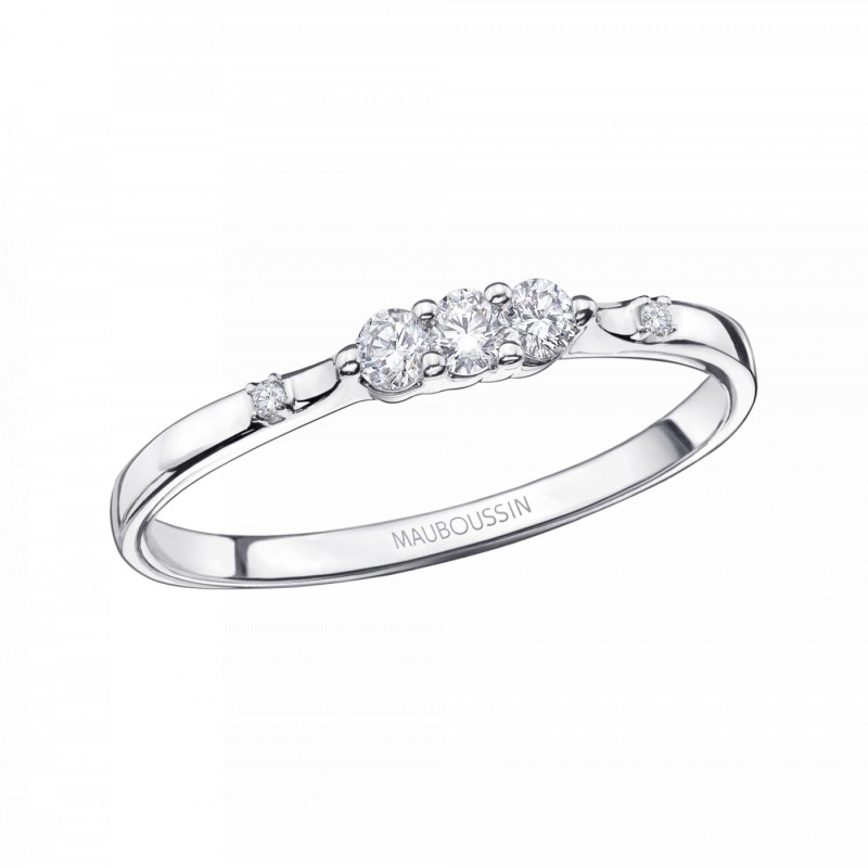 BAGUE FEMME MAUBOUSSIN "TROIS GRAINS D'AMOUR" EN OR BLANC 750/000 ET DIAMANTS