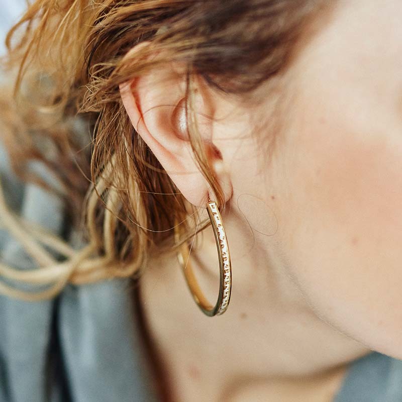 BOUCLES D'OREILLES DEMI CREOLES FLOWERS FOR ZOE MAGIE SABLE LEO EN ARGENT DORE