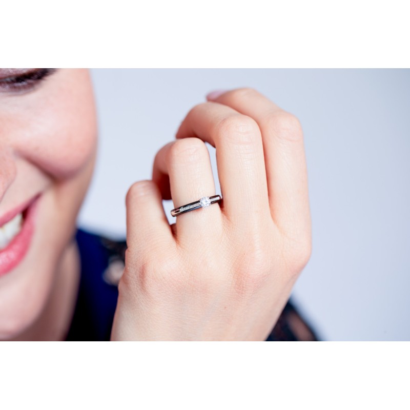 Bague Femme Carador solitaire accompagné céramique noire avec oxydes de zirconium
