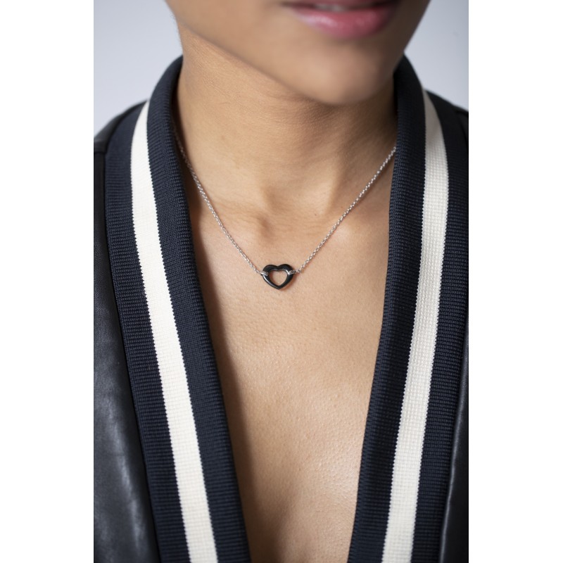 Collier femme carador en argent avec un cœur en céramique noire