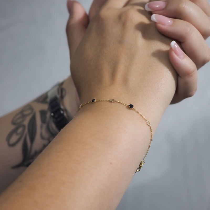 Bracelet Femme en Or Jaune avec Cinq Saphirs 0.85