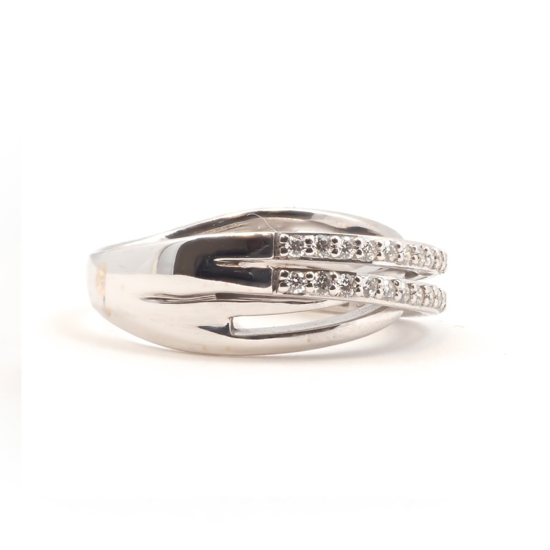 Bague fantaisie femme carador en or blanc 750/000 et diamants 0.304 carats