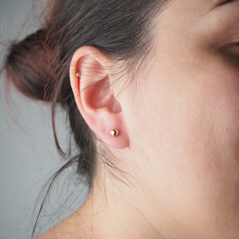 Boucles d'oreilles clous boules 5mm tout matière carador en or rose 375/000