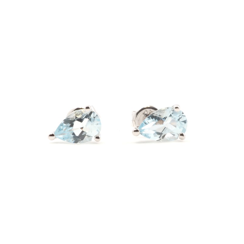 Boucles d'oreilles clous femme carador en or blanc 750/000 et aigue marine serti 3 griffes