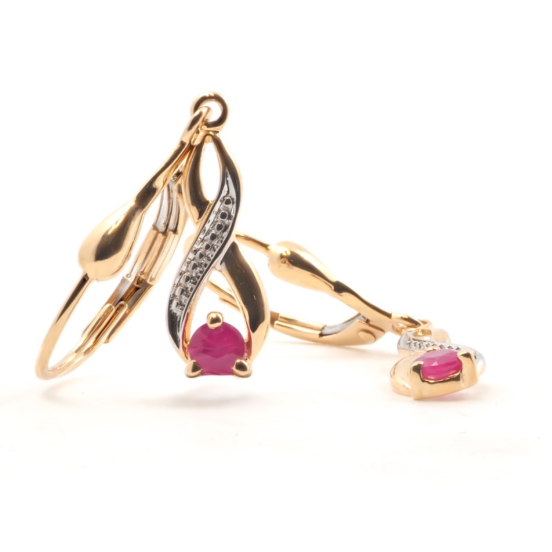 Boucles d'oreilles dormeuses femme carador en or jaune 750/000 et rubis