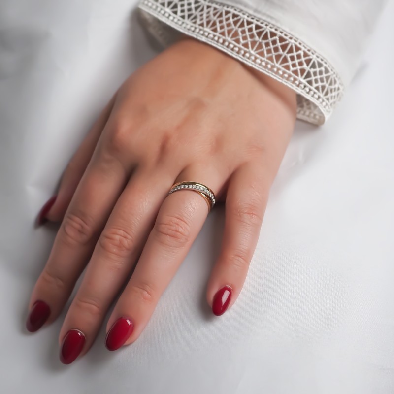 Bague Fantaisie entrelacée femme carador en or jaune 750/000 et diamants