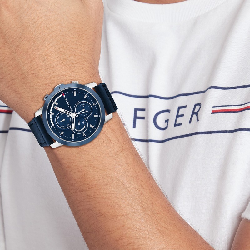 Montre Tommy Hilfiger Jameson multifonction cuir bleu
