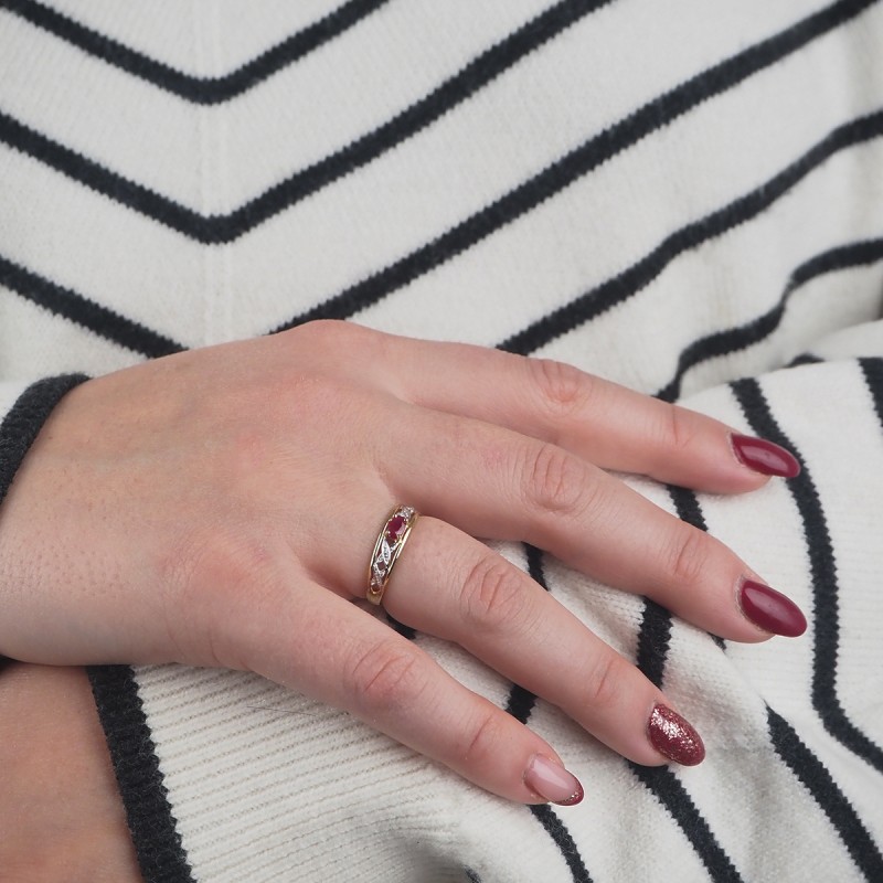 Bague Carador dentelle deux ors 375/000 et rubis