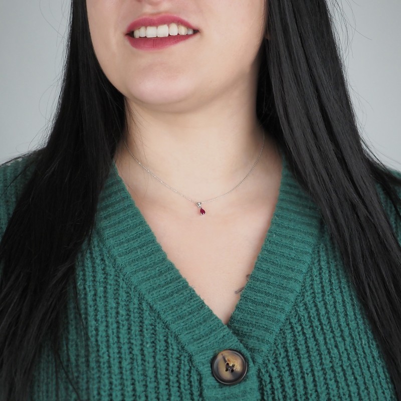 Collier Carador Or blanc 375/000 et pendentif rubis