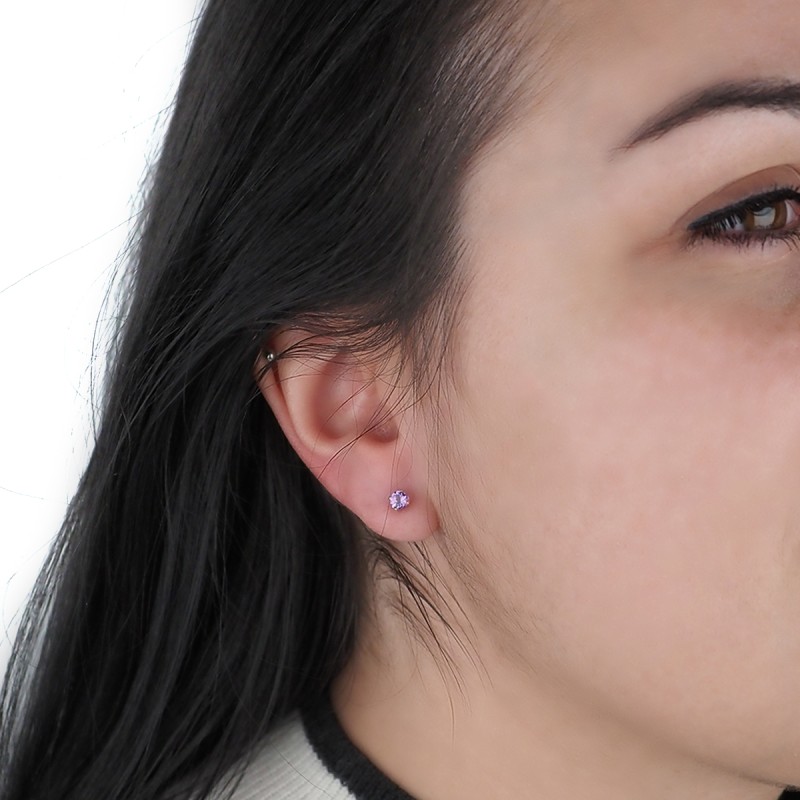 Boucles d'oreilles clous Carador or jaune 375/000 et amethyste