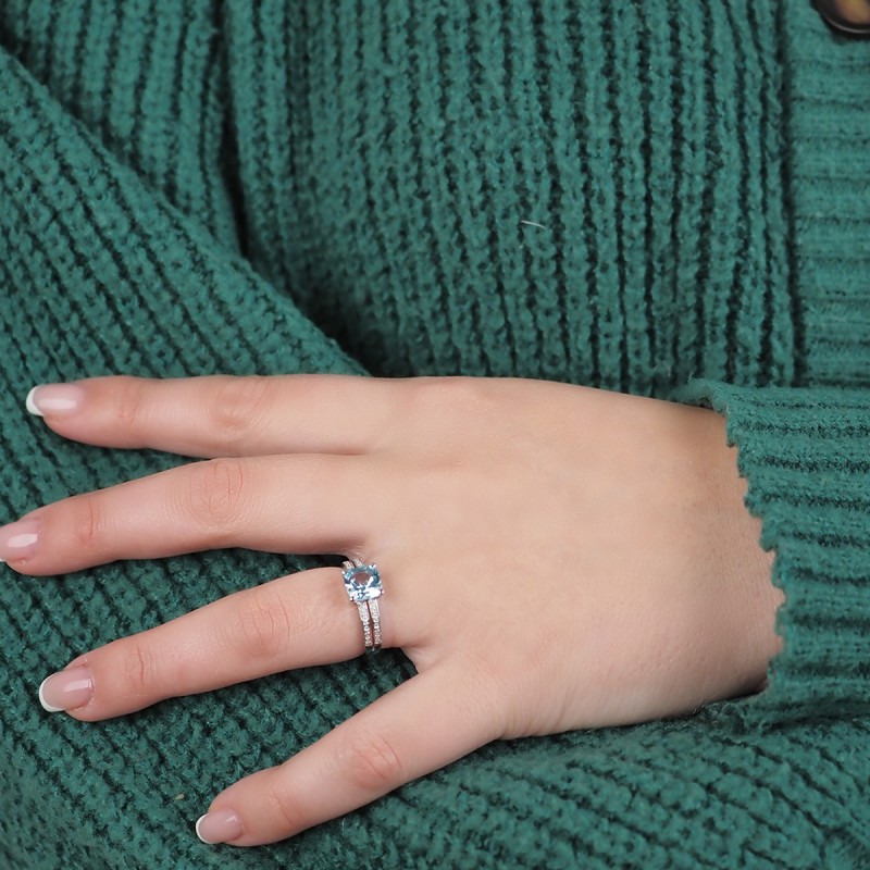 Bague Carador Topaze et Or blanc 375/000