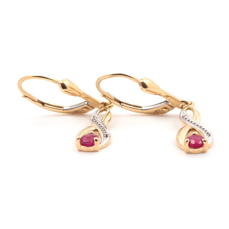 Boucles d'oreilles dormeuses Carador deux ors 375/000 et rubis 0,34 cts