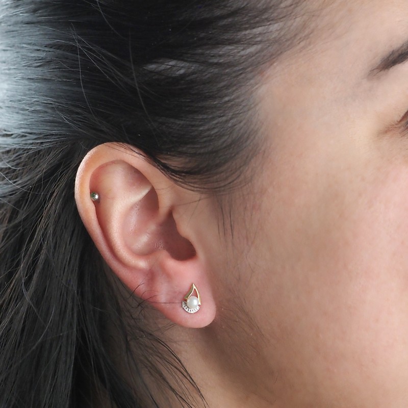 Carador - Boucles d'oreilles Perle et Or jaune 375/000 forme larme