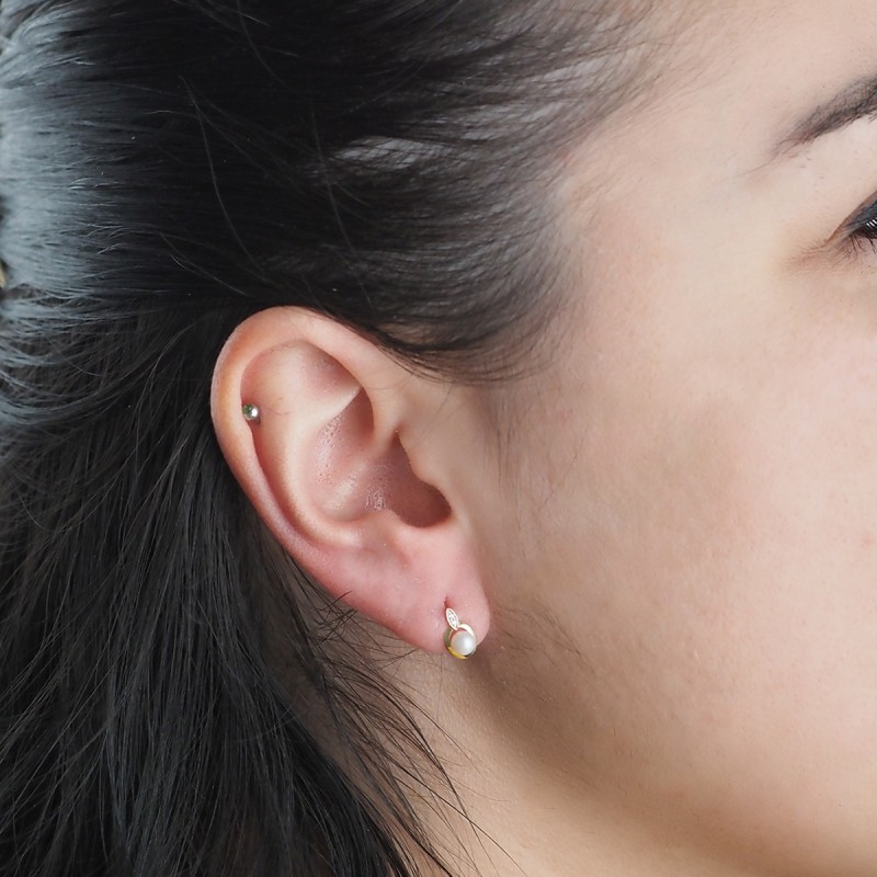 Boucles d'oreilles Carador or jaune 375/000, perle et oxydes de zirconium