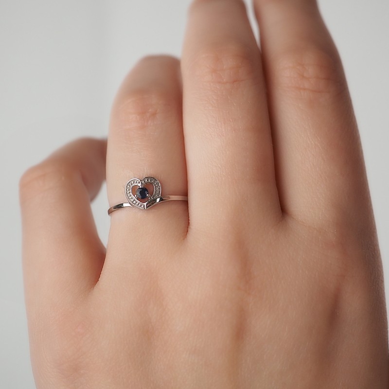 Bague Carador Or blanc 375/000 et Saphir 0.10 cts