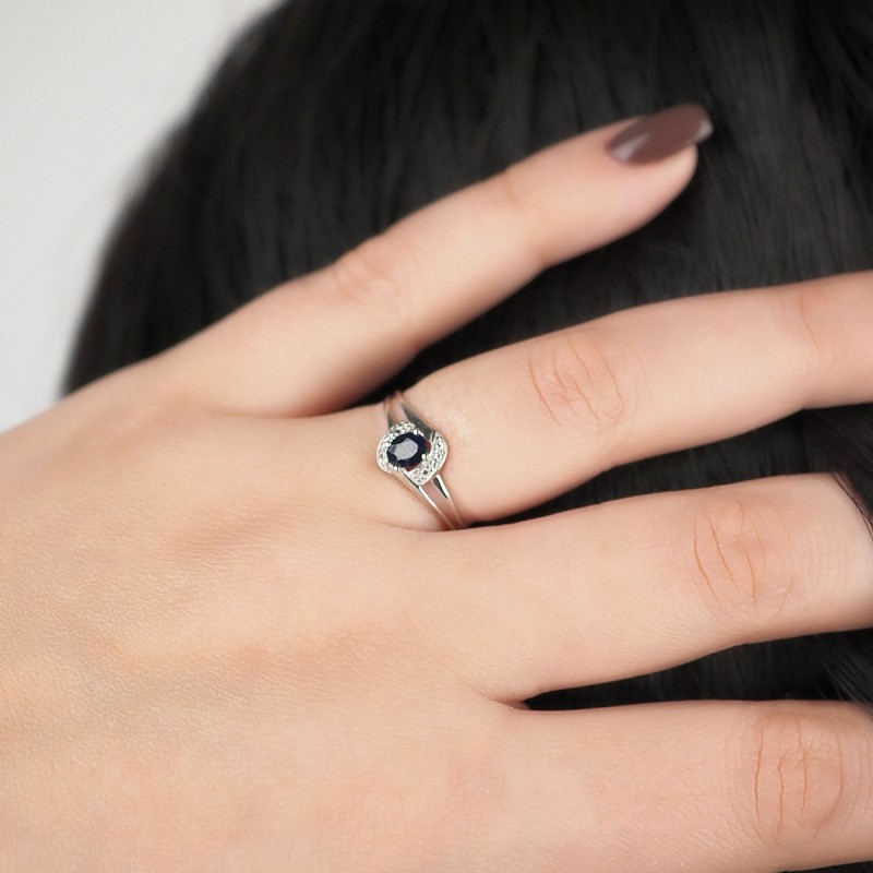 Bague Carador Saphir et diamants en or blanc 375/000