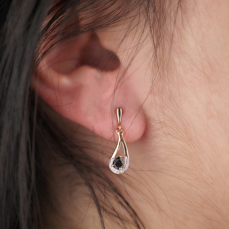 Boucles d'oreilles Carador pendantes or jaune 375/000 et saphir
