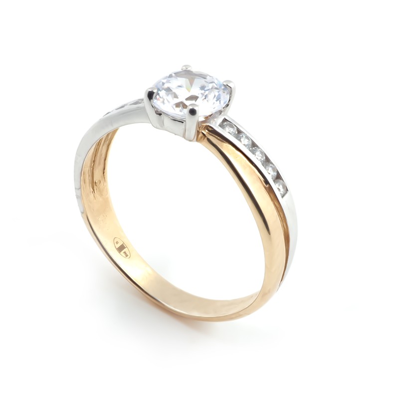 Solitaire accompagné Carador anneau croisé or jaune 375/000 et oxyde de zirconium 1,09 cts