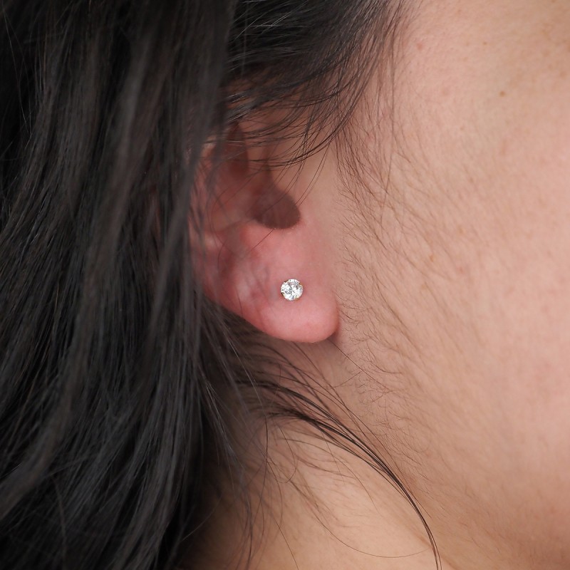 Boucles d'oreilles Carador solitaire oxyde de zirconium 4 mm or jaune 375/000